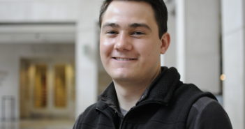Medical Student Receives AOA Fellowship for Brain Tumor Research Matthew Genet, a first-year medical student, received a fellowship from the Alpha Omega Alpha medical honor society to support his research studying brain cancer.