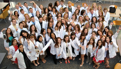 DPT Students Earn Their White Coats