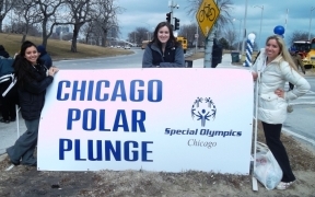 Medical Students Take the Plunge to Raise Money for Special Olympics