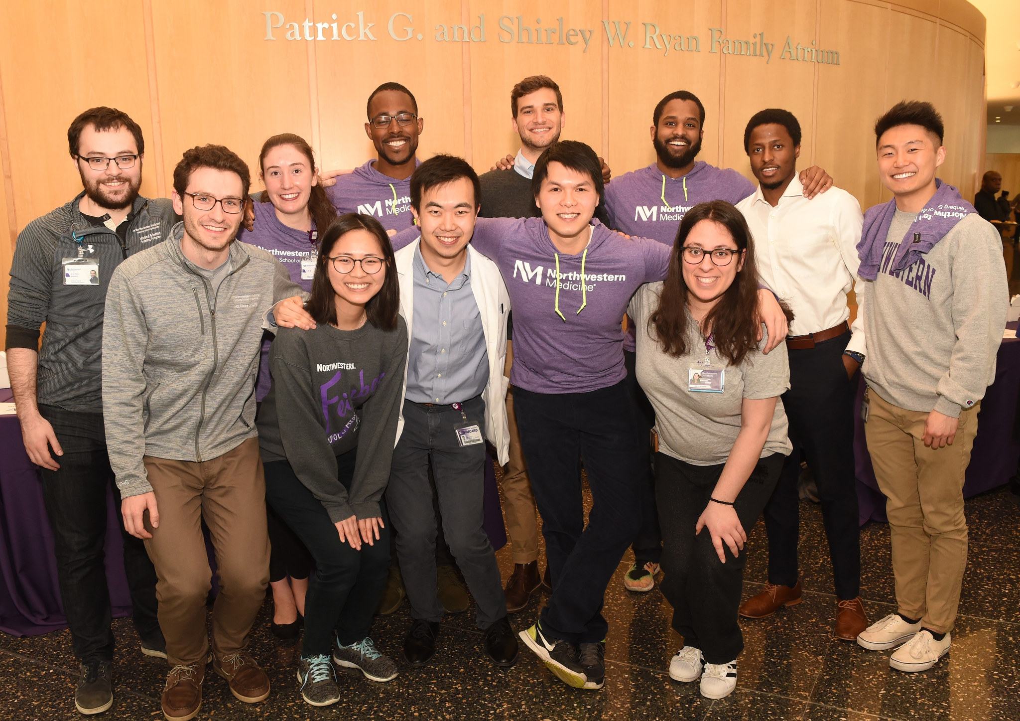 Feinberg student hosts gather during a reception for accepted students at Second Look. (Photo credit: Randy Belice for Northwestern University)