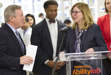 Sen. Dick Durbin announces investments for biomedical research institutions