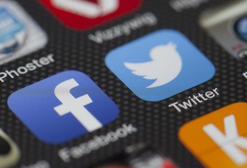 ‘Wild west’ of social media for medical journals needs more support to succeed