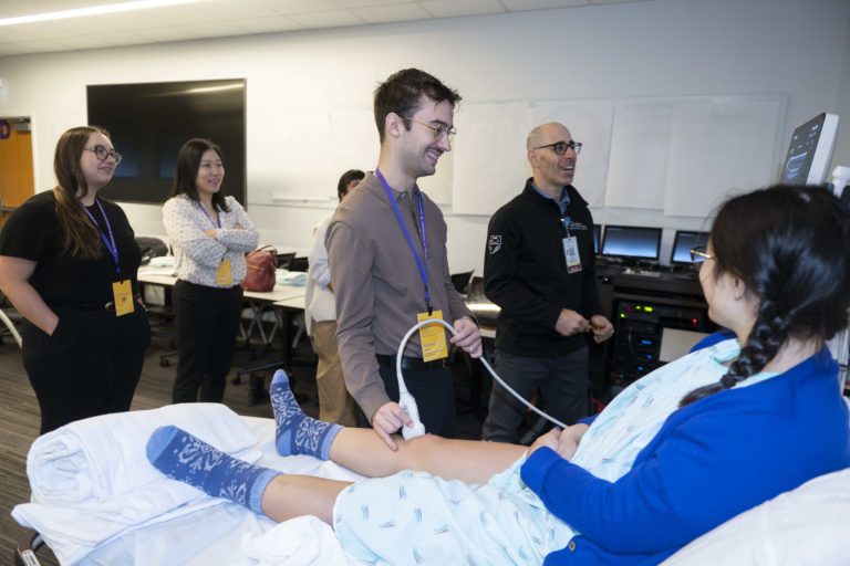 Feinberg Hosts Inaugural Conference in Bedside Medicine