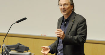 Nobel Laureate Visits Northwestern